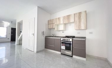 Excelente Dúplex de Calidad a Estrenar en Venta en Ituzaingó