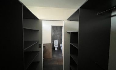 Casa 5 ambientes en venta en  Castelar Norte
