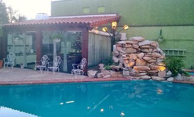Venta de Importante CHalet S/Lote de 17 X 43M² en Ramos Mejía C/Quincho y Pileta