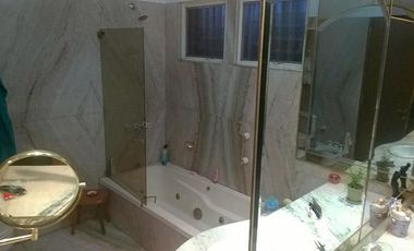 Venta de Importante CHalet S/Lote de 17 X 43M² en Ramos Mejía C/Quincho y Pileta