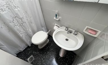 Venta de casa 4 ambientes con cochera en Quilmes Oeste