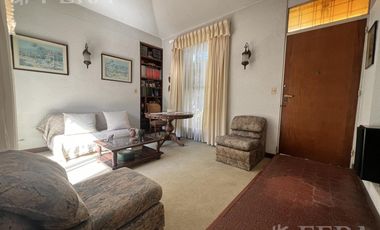 Venta de casa 4 ambientes con cochera en Quilmes Oeste