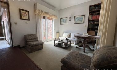 Venta de casa 4 ambientes con cochera en Quilmes Oeste