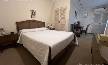 Venta de casa 4 ambientes con cochera en Quilmes Oeste