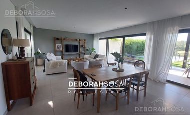 Casa en  Venta en Canton al golf- el canton- 5 ambientes- zona norte -escobar