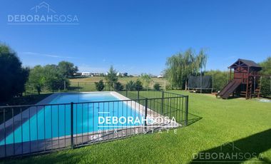 Casa en  Venta en Canton al golf- el canton- 5 ambientes- zona norte -escobar
