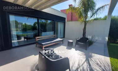 Casa en  Venta en Canton al golf- el canton- 5 ambientes- zona norte -escobar