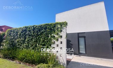 Casa en  Venta en Canton al golf- el canton- 5 ambientes- zona norte -escobar