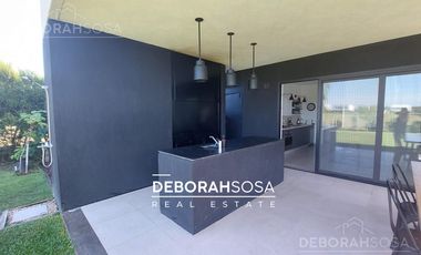 Casa en  Venta en Canton al golf- el canton- 5 ambientes- zona norte -escobar