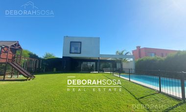Casa en  Venta en Canton al golf- el canton- 5 ambientes- zona norte -escobar