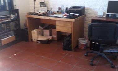 Venta de Excelente Casa 4 Amb. S/L 8.66x33m² en R. Mejia  Con Fdo Libre