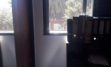 Venta de Excelente Casa 4 Amb. S/L 8.66x33m² en R. Mejia  Con Fdo Libre