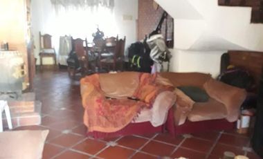 Venta de Excelente Casa 4 Amb. S/L 8.66x33m² en R. Mejia  Con Fdo Libre
