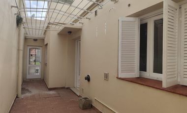 Casa en  venta dos dormitortios, en Junin.