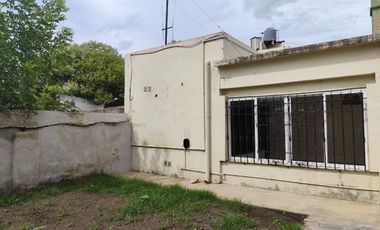 Casa en  venta dos dormitortios, en Junin.