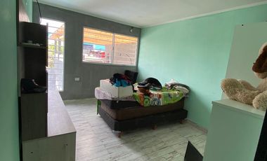 Casa en venta - 5 Dormitorios 2 Baños - Cochera - 200Mts2 - Malvinas Argentinas