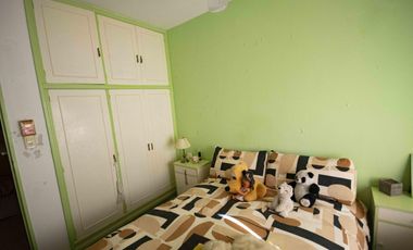 Departamento de 3 ambientes en 2° piso por escalera en venta, en La Lucila.