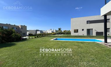 Casa en Venta 4 ambientes con pileta Puertos Zona Norte