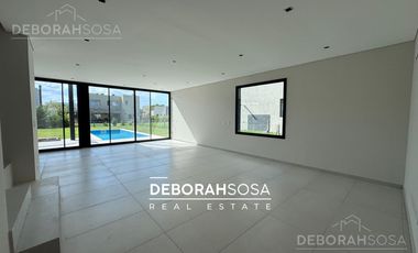 Casa en Venta 4 ambientes con pileta Puertos Zona Norte