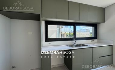 Casa en Venta 4 ambientes con pileta Puertos Zona Norte