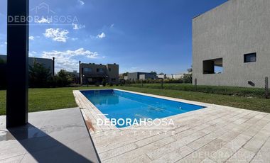 Casa en Venta 4 ambientes con pileta Puertos Zona Norte