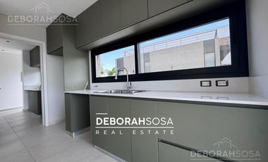 Casa en Venta 4 ambientes con pileta Puertos Zona Norte