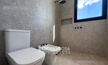 Casa en Venta 4 ambientes con pileta Puertos Zona Norte