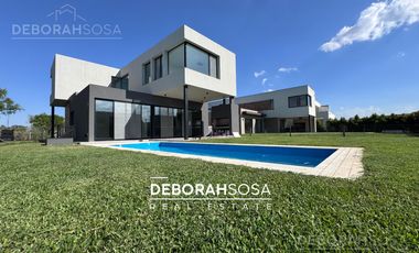 Casa en Venta 4 ambientes con pileta Puertos Zona Norte