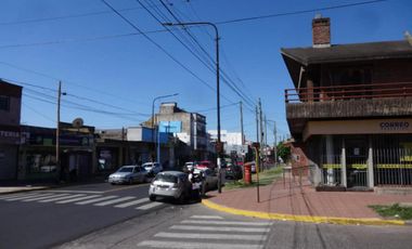 Departamento en venta - 3 Dormitorios 1 Baño - 490Mts2 - Quilmes Oeste