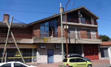 Departamento en venta - 3 Dormitorios 1 Baño - 490Mts2 - Quilmes Oeste