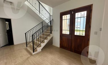 Casa en venta - Barrio Lagos de Canning