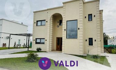 Casa en venta - Barrio Lagos de Canning