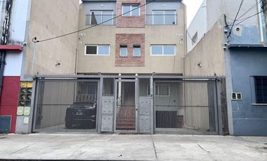 VENTA APTO CREDITO PH TRES AMBIENTES CON COCHERA EN FLORIDA VICENTE LOPEZ