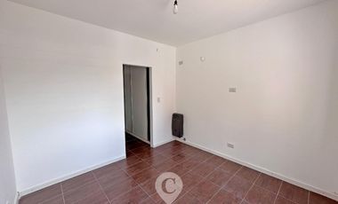 Oportunidad. Departamento en Venta de 2 plantas. Sin expensas. Centro Zárate
