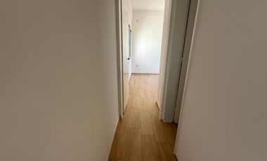 Venta de departamento 2 dormitorios-terraza-balcón-cochera en La Plata