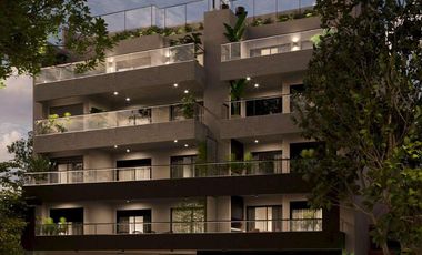 Venta Departamento Dúplex de 5 Ambientes con Jardín, Piscina, Parrilla, Patio y Dependencia, en Pozo