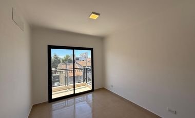Departamento dos ambientes a la venta en Wilde