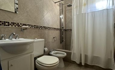 Venta de departamento de 4 ambientes en Quilmes