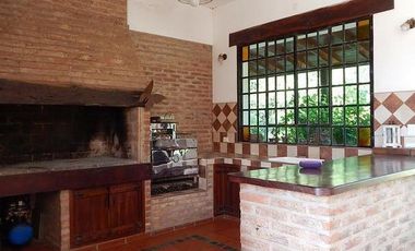 Casa en  ibarlucea