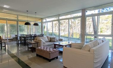 Casa en Carilo