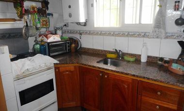 Venta de Casa 3 Amb.  en Ciudadela - Muy buen Estado y Ubicación