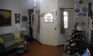 Venta de Casa 3 Amb.  en Ciudadela - Muy buen Estado y Ubicación