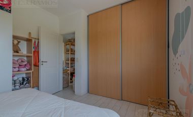 CON MUEBLES. 3 DORMITORIOS.