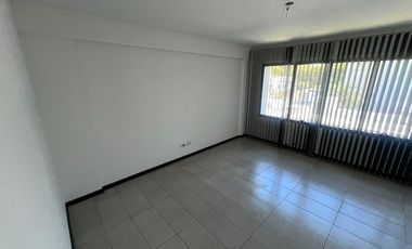 BALCARCE AL 1500 - VENTA OFICINA EN ROSARIO