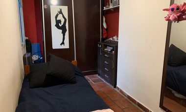 Dos propiedades en un terreno todo independiente - 5 dormitorios, 3 baños, ideal dos familias