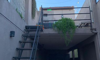 Dos propiedades en un terreno todo independiente - 5 dormitorios, 3 baños, ideal dos familias