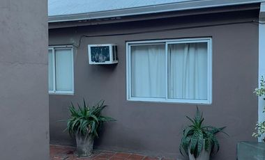 Dos propiedades en un terreno todo independiente - 5 dormitorios, 3 baños, ideal dos familias