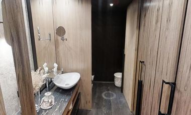Venta Moderna Casa a la Laguna con  Increíble Master Suite - El Canton