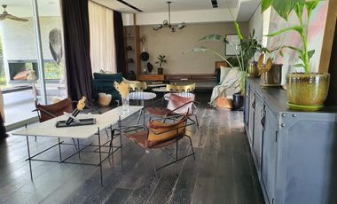Venta Moderna Casa a la Laguna con  Increíble Master Suite - El Canton
