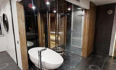 Venta Moderna Casa a la Laguna con  Increíble Master Suite - El Canton
